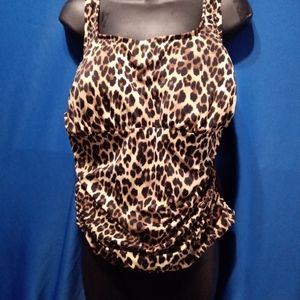Leopard XL bathing with sunglasses